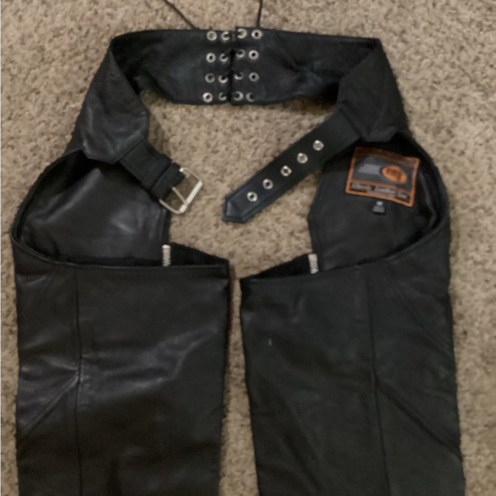 Black Leather Riding Chaps - Picture 4 of 9